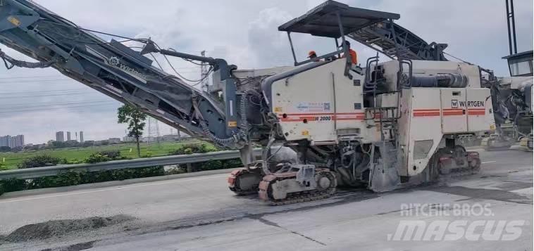 Wirtgen W2000 Utilaje asfalt cu freze reci