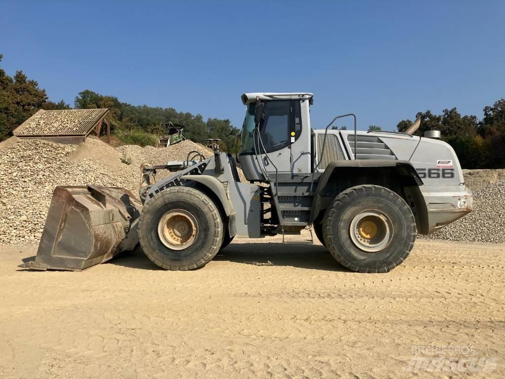 Liebherr L 566 Incarcator pe pneuri