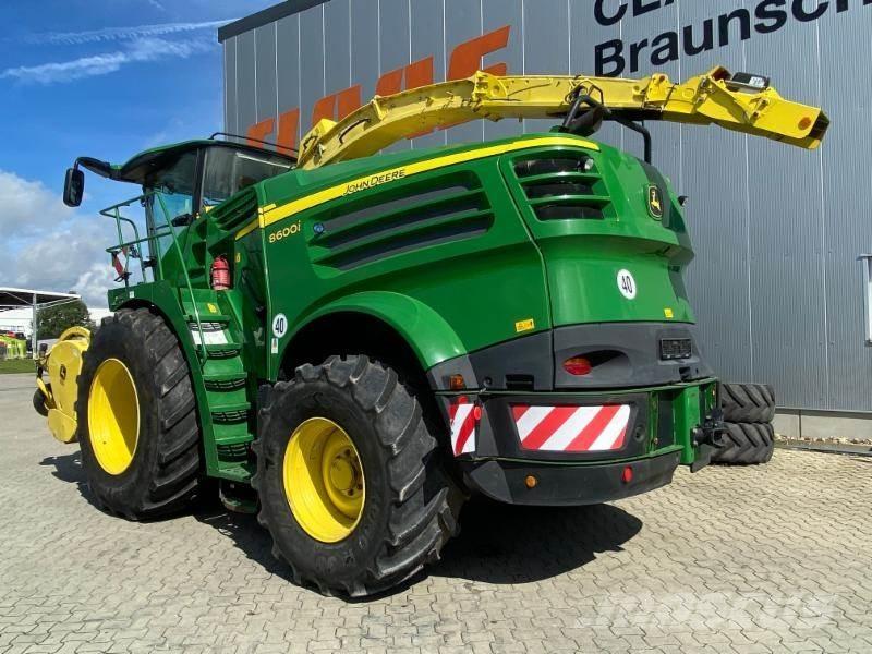 John Deere 8600i Forajere cu autopropulsare