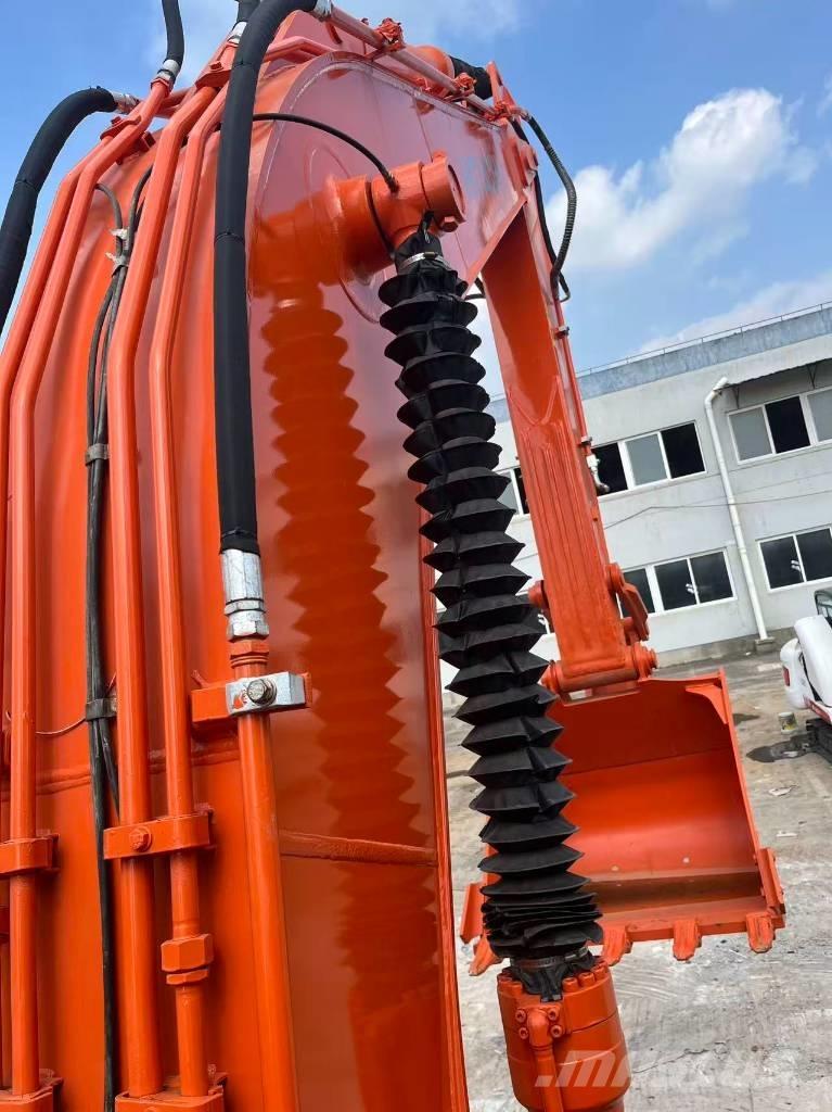 Hitachi ZX 250 Excavatoare pe șenile
