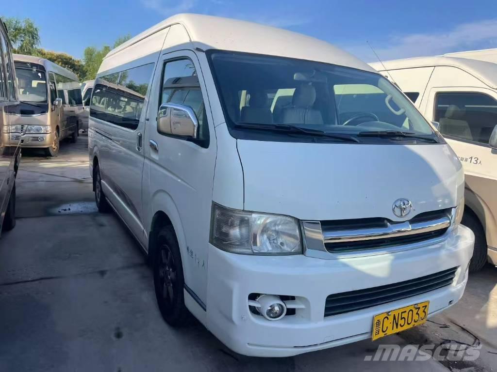 Toyota Hiace Autobuze intercity