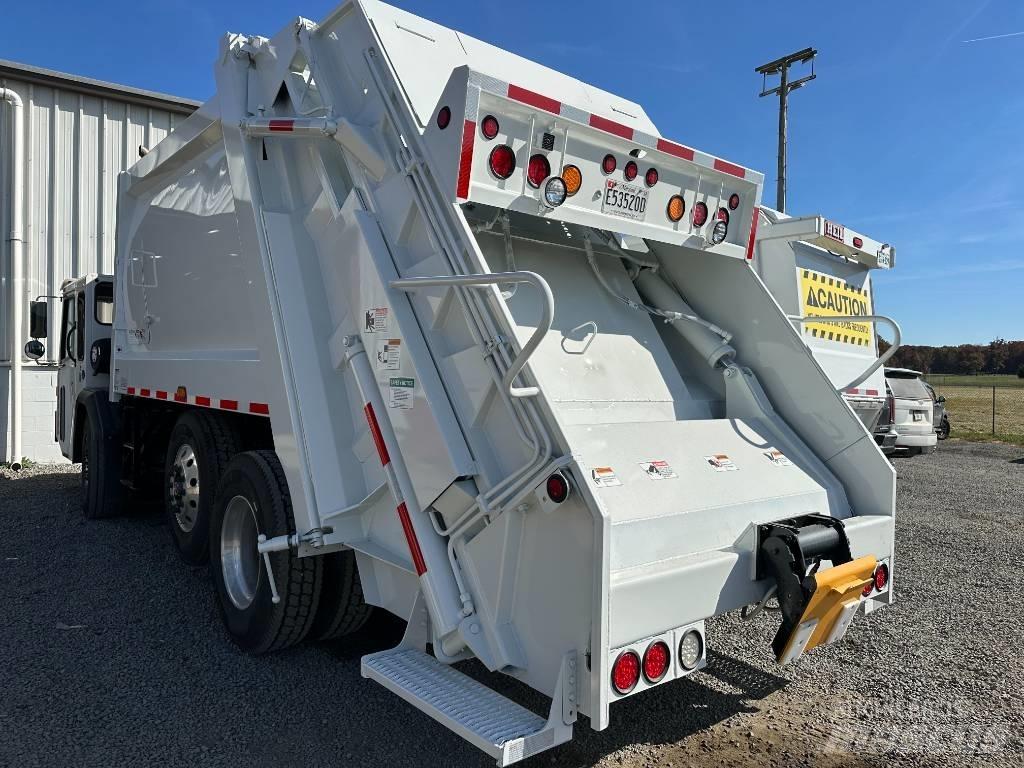 Crane Carrier LET2CC Camion de deseuri