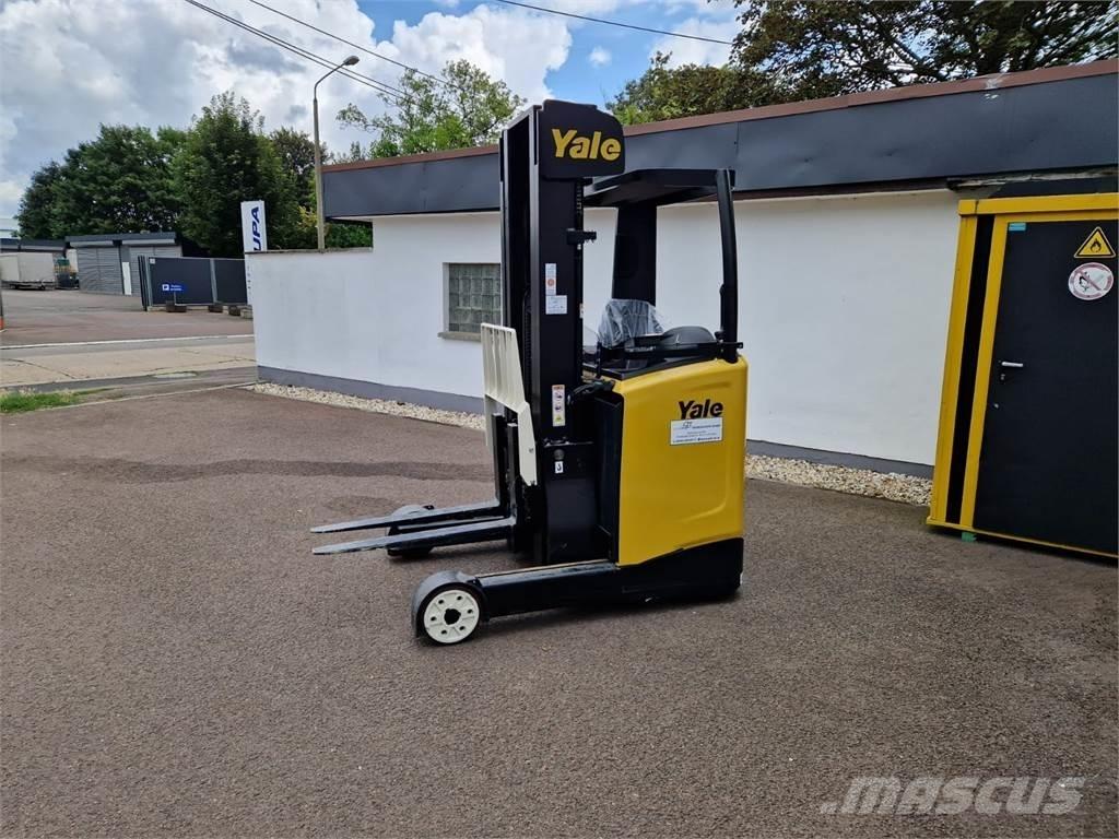 Yale MR14 Stivuitor cu catarg retractabil