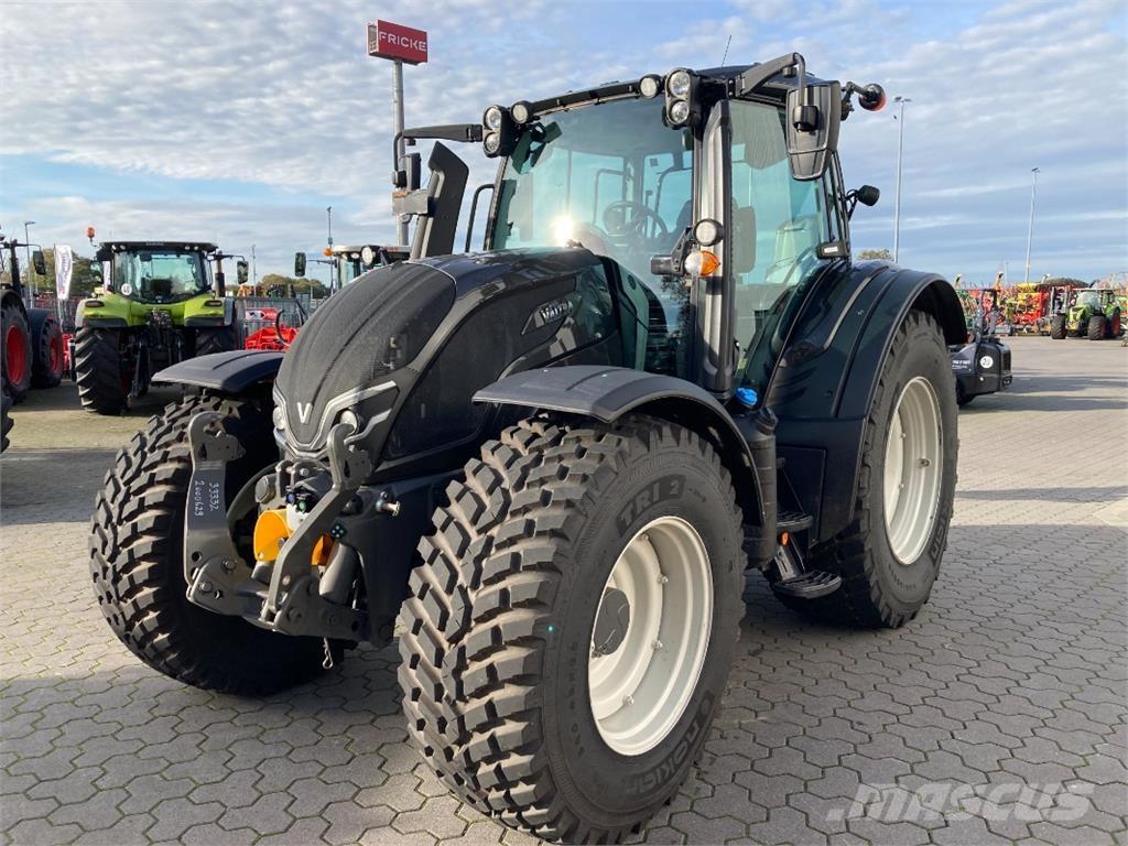 Valtra N155 Direct Tractoare
