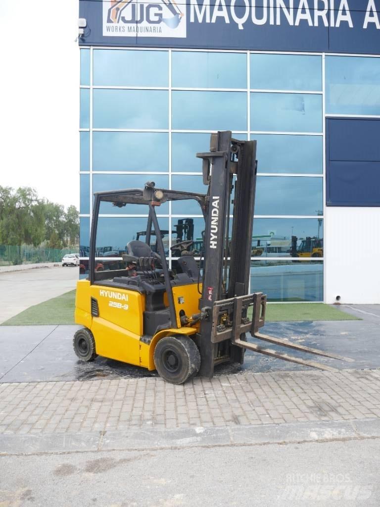 Hyundai 25 BH-9 Stivuitor electric