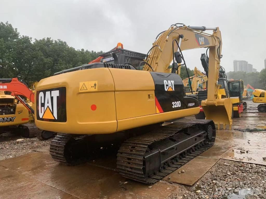 CAT 320 D Excavatoare pe șenile
