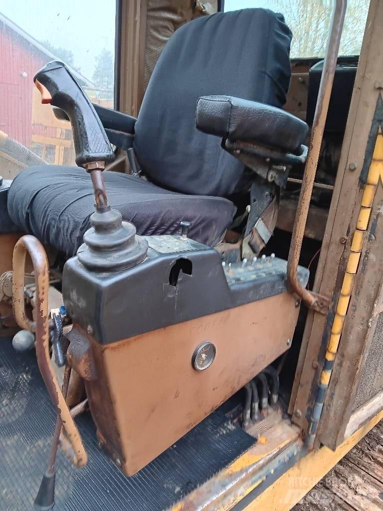 CAT 219 LC Excavatoare pe șenile
