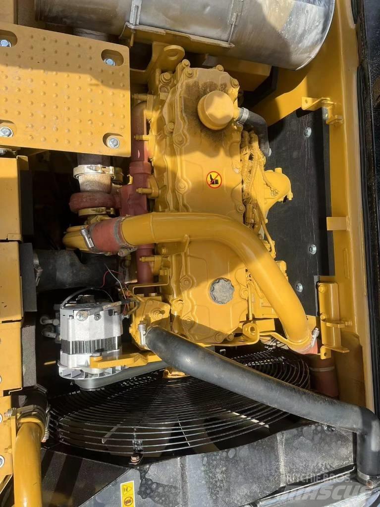CAT 325d Excavatoare pe șenile

