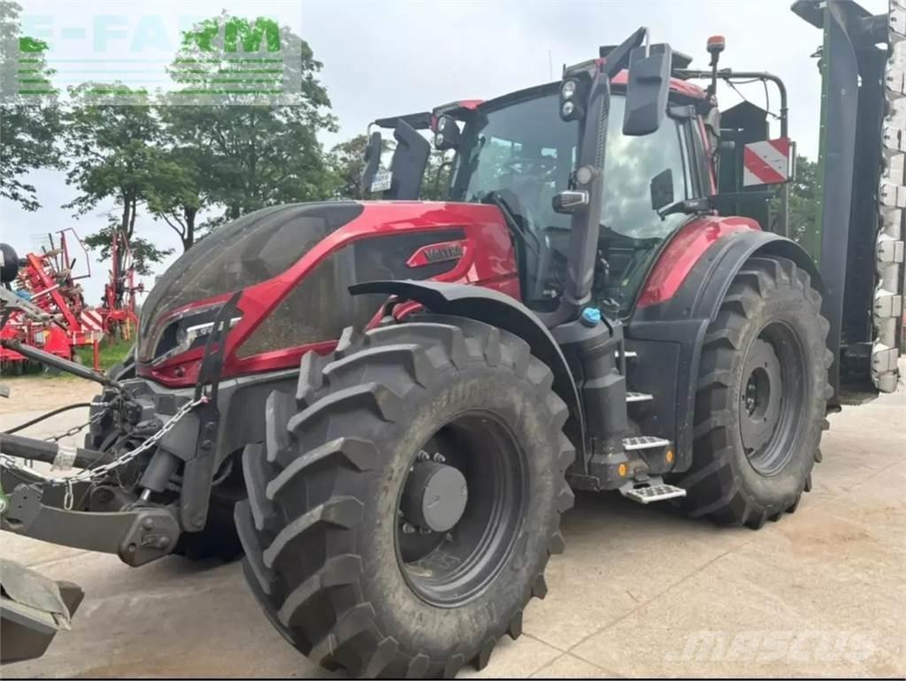Valtra q265 Tractoare