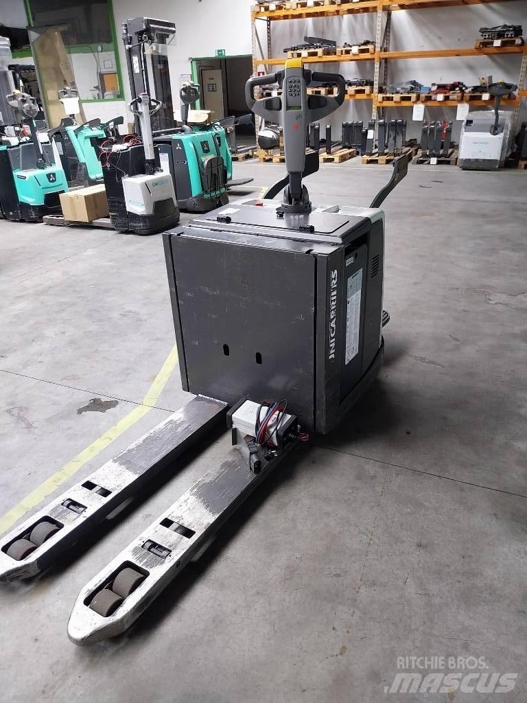 UniCarriers PMR 200 Transpaleta cu platforma