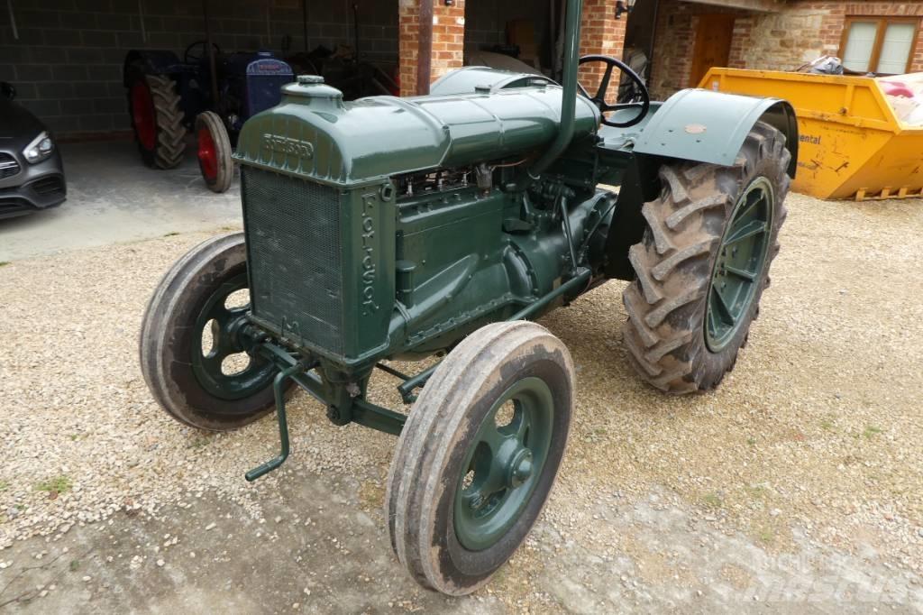 Fordson standard Tractoare