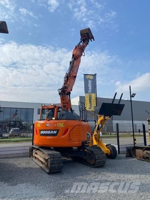 Doosan DX140 LCR-5 Excavatoare pe șenile
