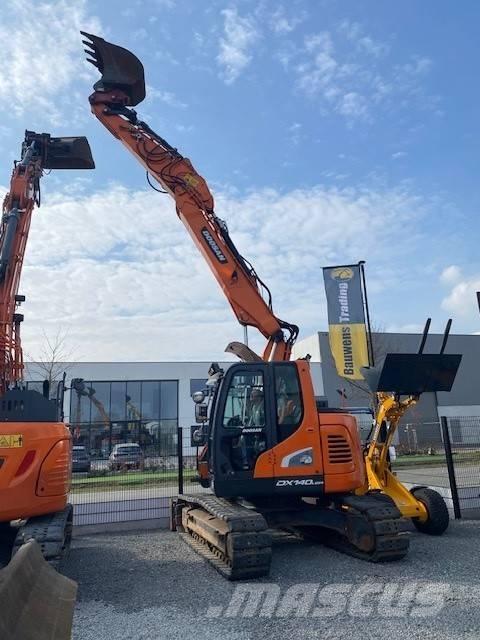 Doosan DX140 LCR-5 Excavatoare pe șenile
