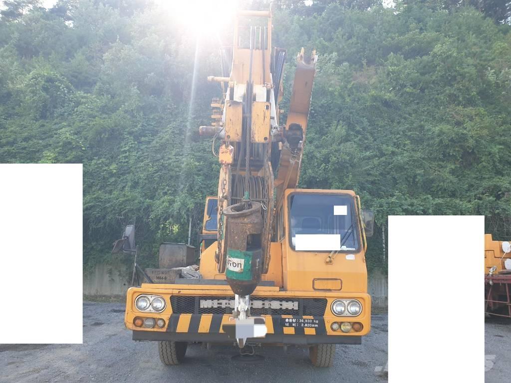 Hyundai HC 50 Macara pentru orice teren