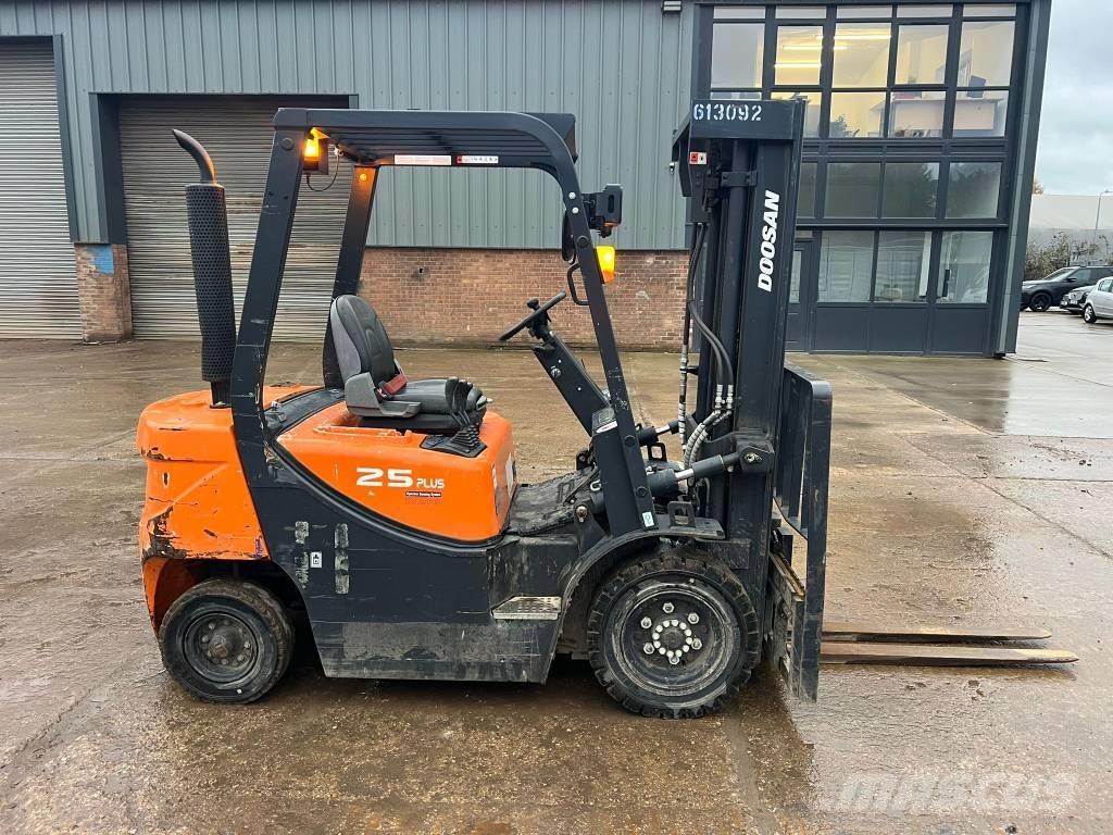 Doosan D 25 GP Stivuitor diesel