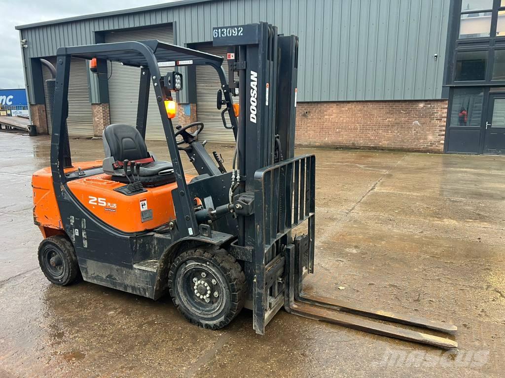 Doosan D 25 GP Stivuitor diesel