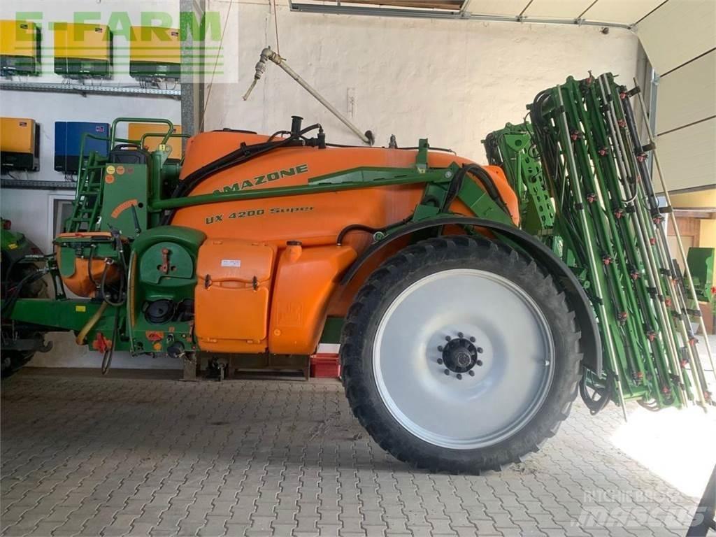 Amazone UX4200 Tractoare agricole sprayers