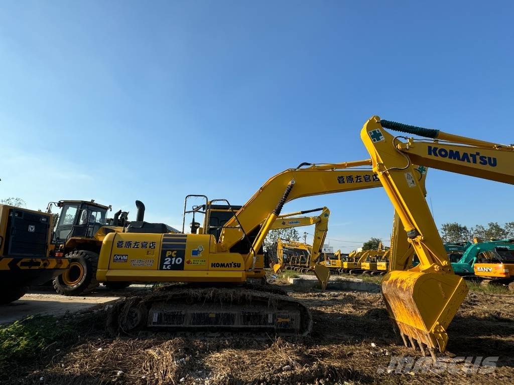 Komatsu PC 210 Excavatoare pe șenile
