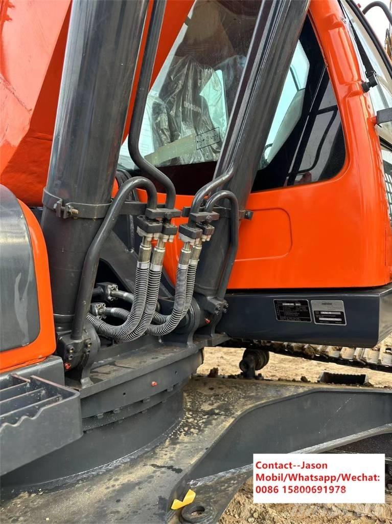 Doosan DX 225 LCA Excavatoare pe șenile
