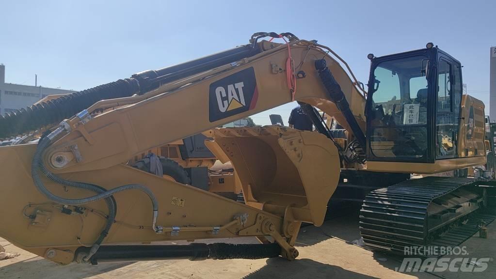 CAT 2018 CAT 320 Excavatoare cu roti