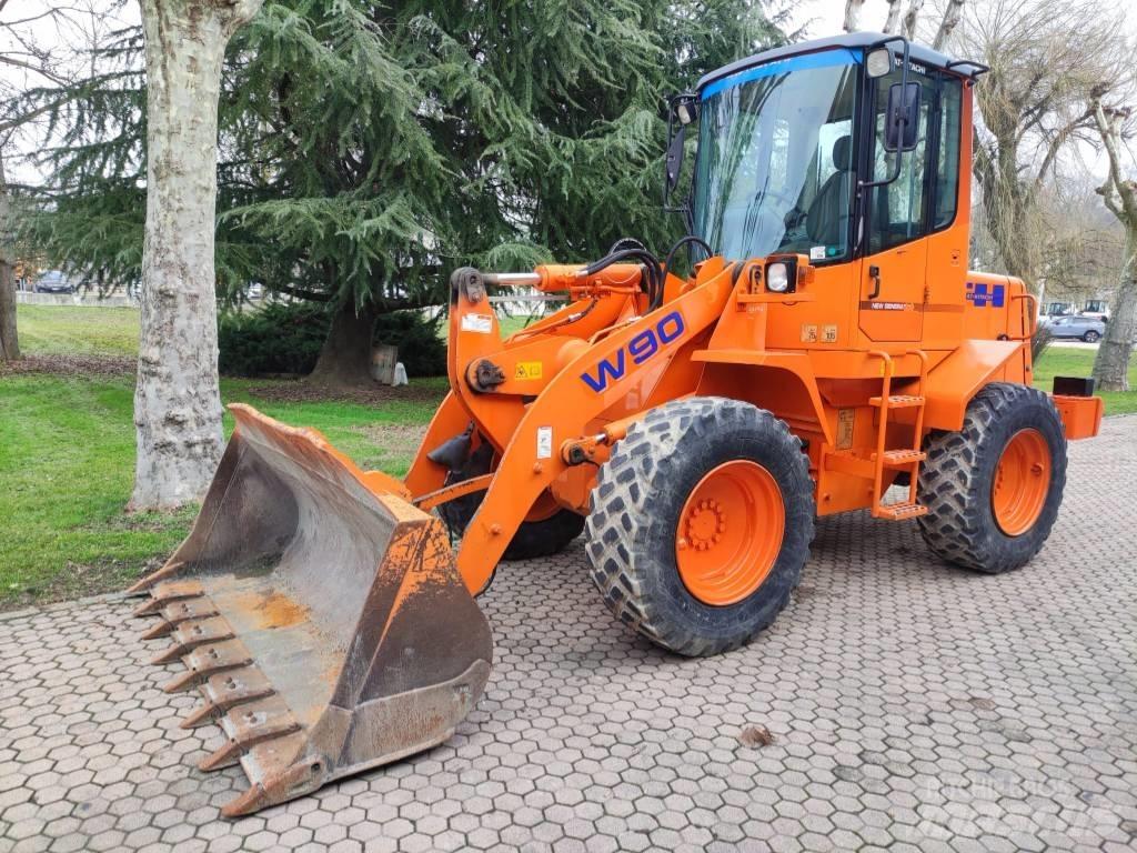 Fiat-Hitachi W90 Incarcator pe pneuri