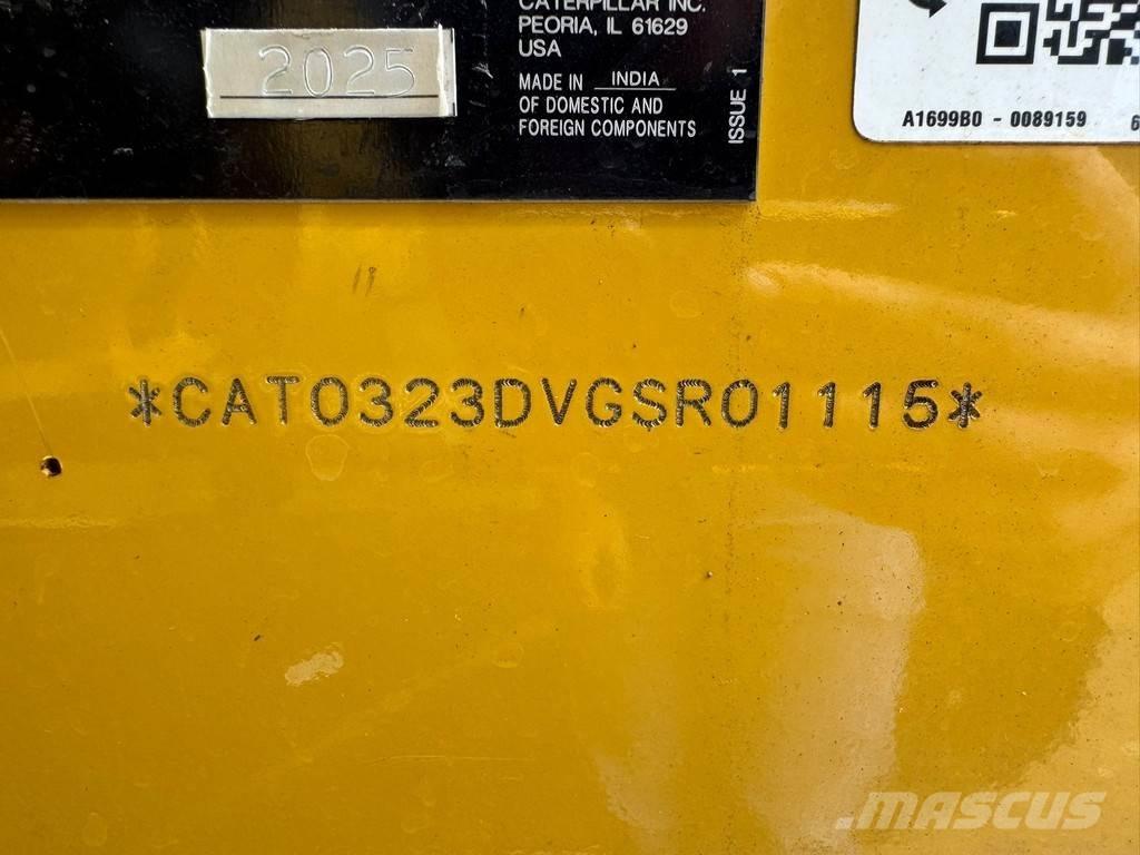 CAT 323D3 Excavatoare pe șenile
