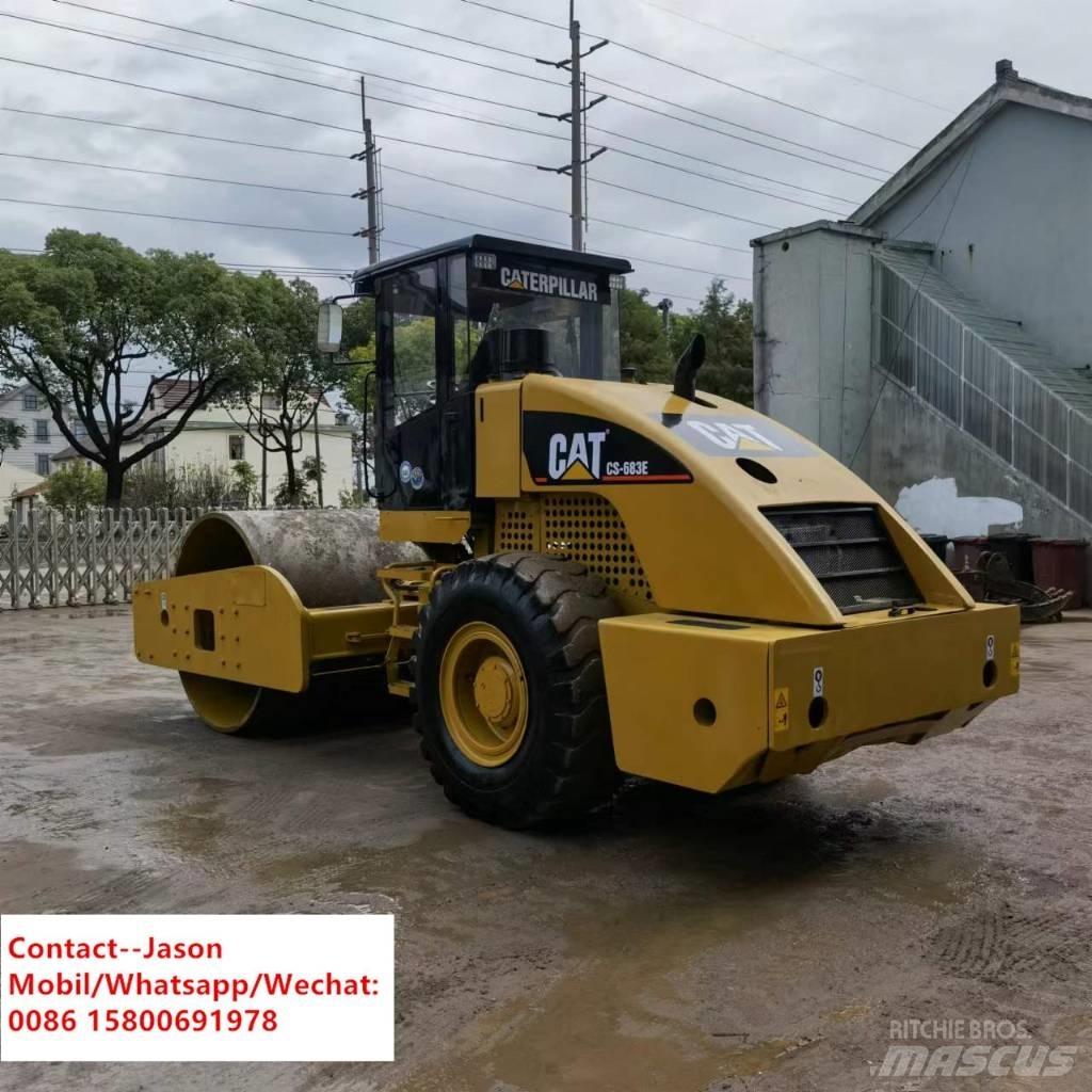 CAT CS 683 E Compactoare sol