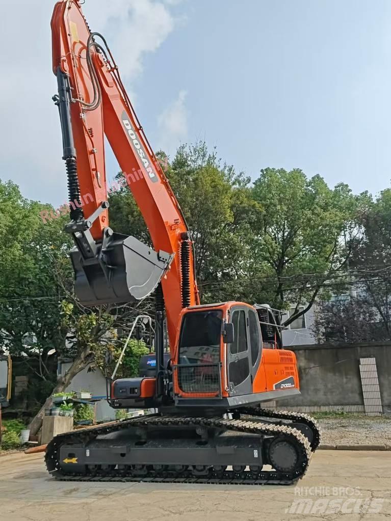 Doosan DX 300 Excavatoare pe șenile
