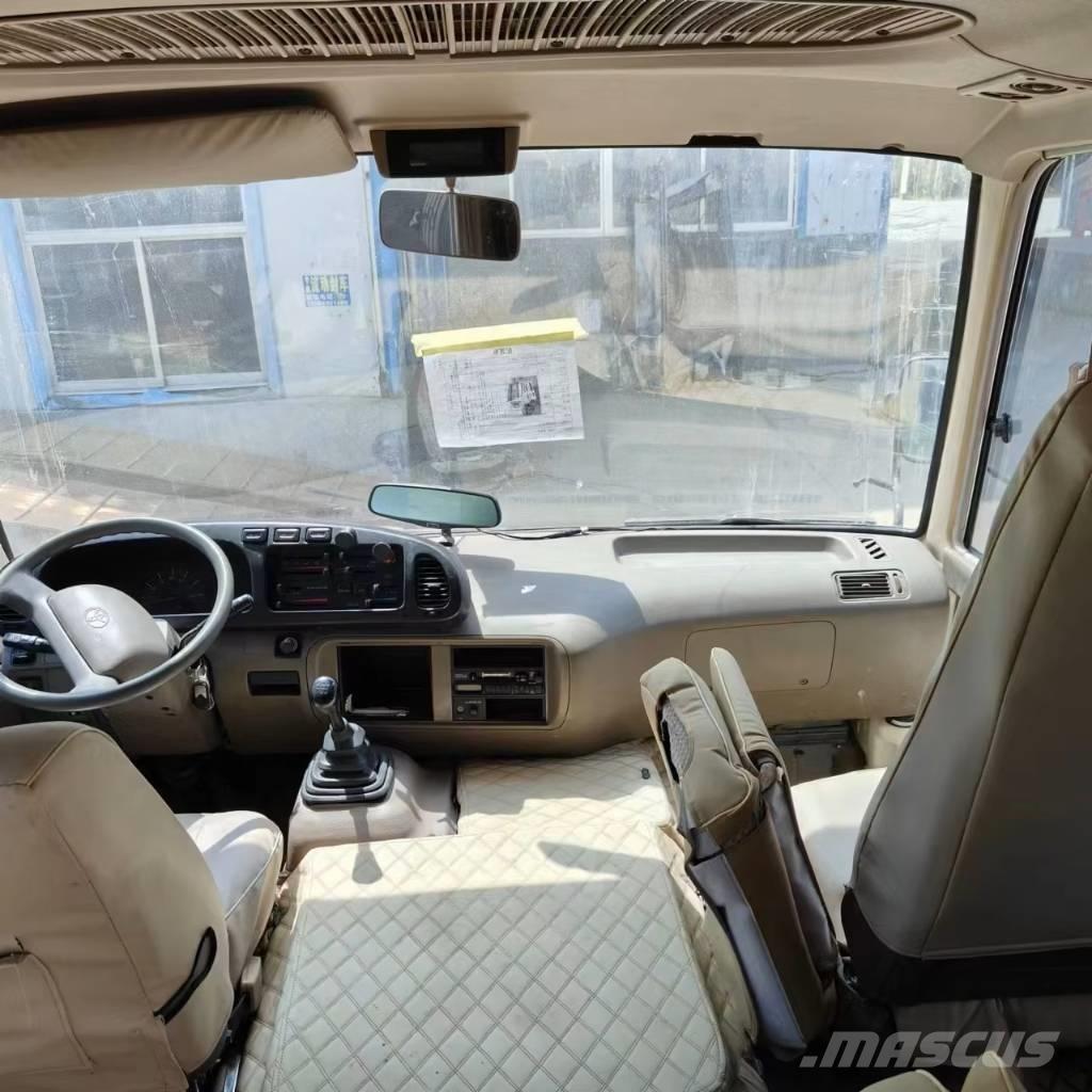 Toyota Coaster Bus Mini autobuze