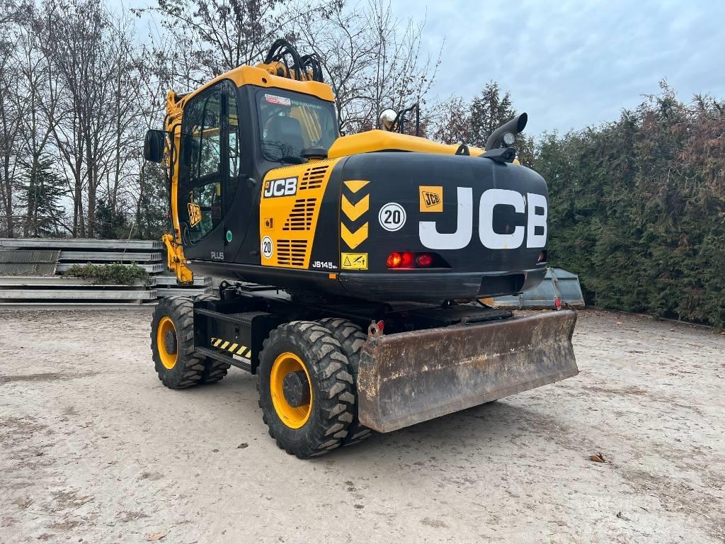 JCB JS 145 W+ TT4i Excavatoare cu roti
