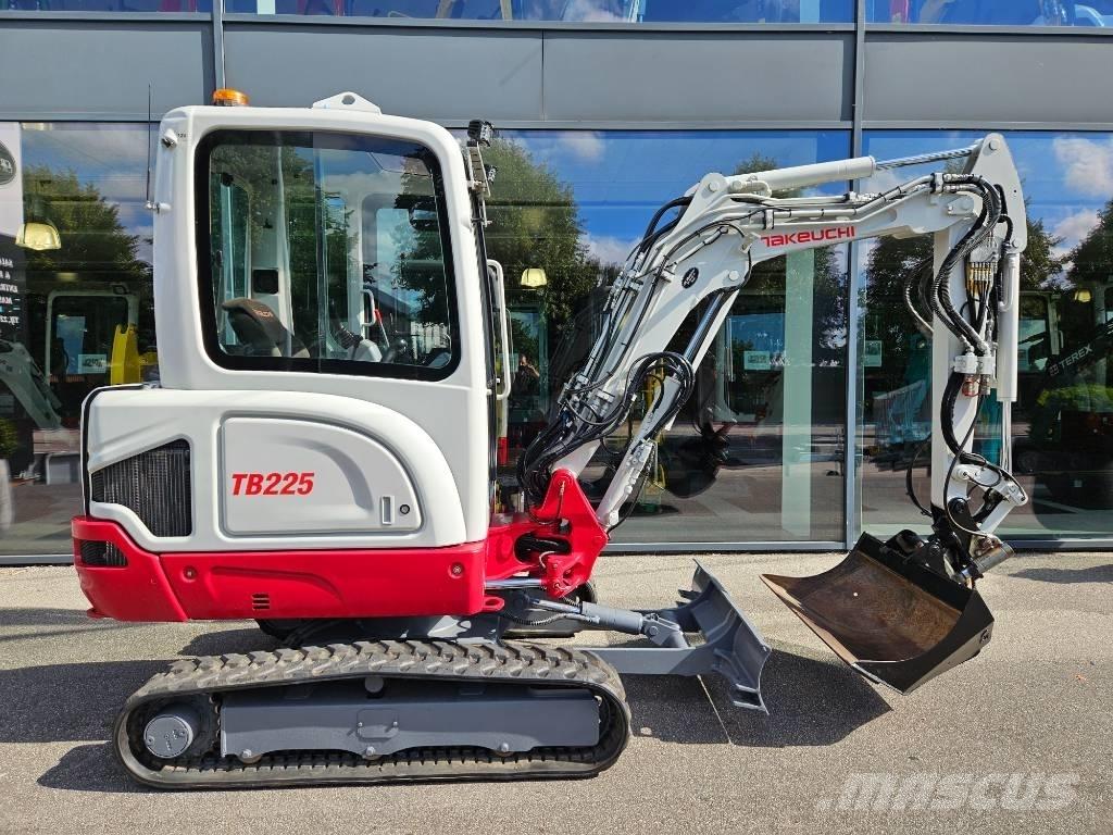 Takeuchi TB 225 Mini excavatoare < 7t