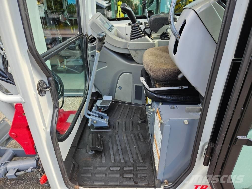 Takeuchi TB 225 Mini excavatoare < 7t
