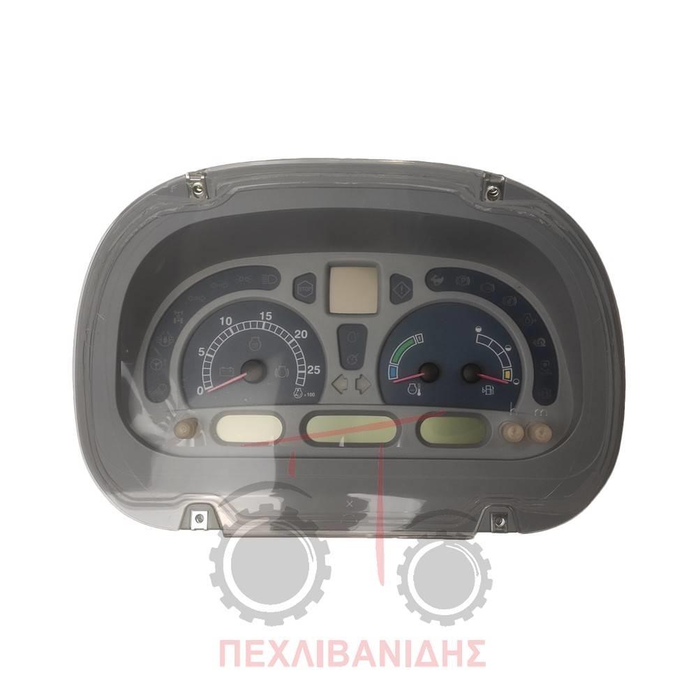 New Holland TIER 3 Cabine si interior