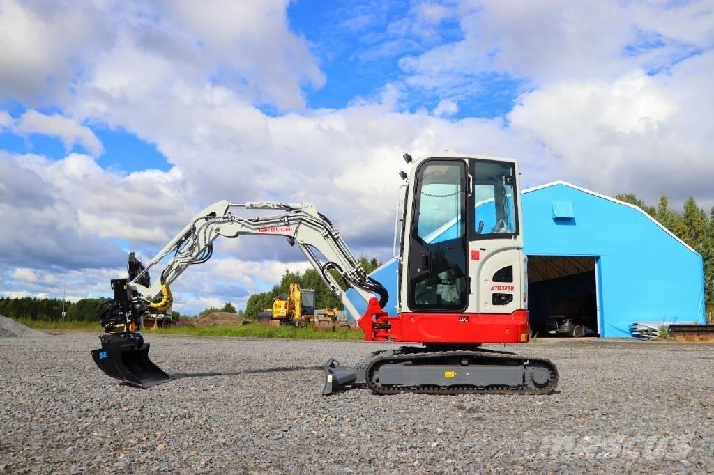 Takeuchi TB325R Mini excavatoare < 7t
