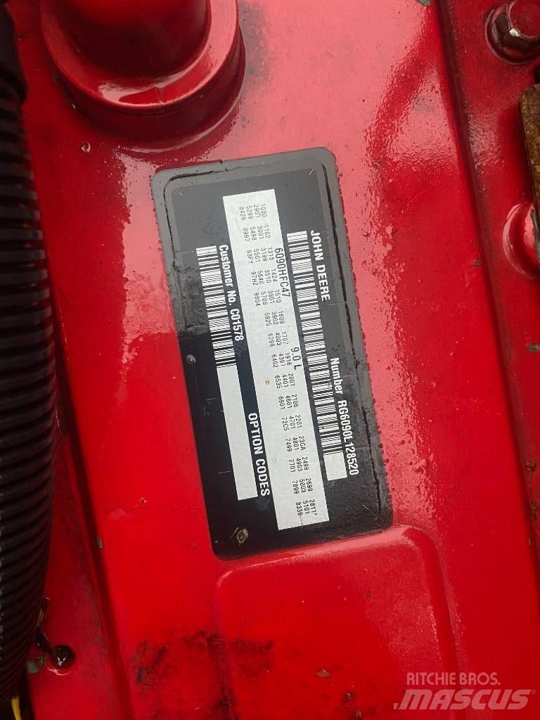 John Deere 6090HFC47 Utilaje construcții - Altele