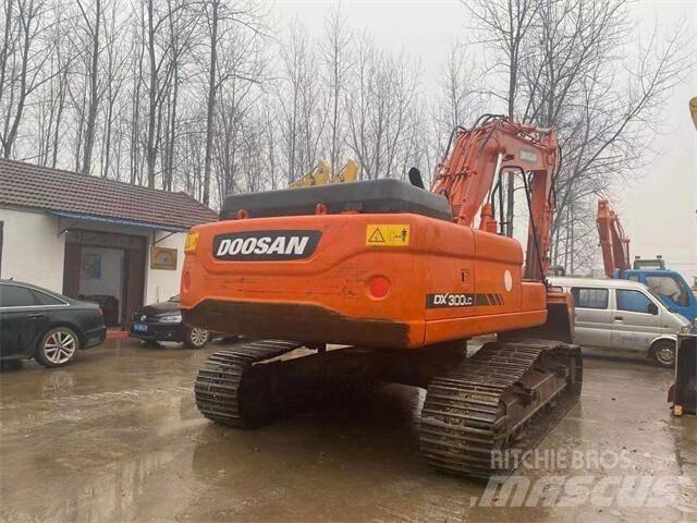 Doosan DX300LC Excavatoare pe șenile
