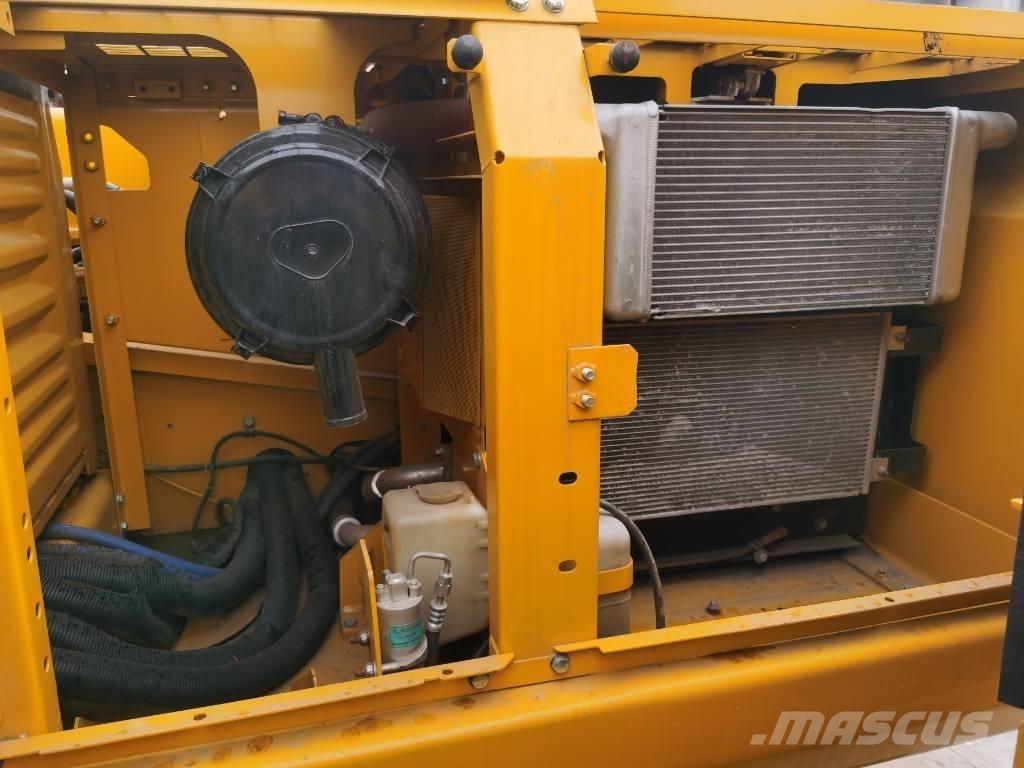 Komatsu PC220-7 Excavatoare pe șenile

