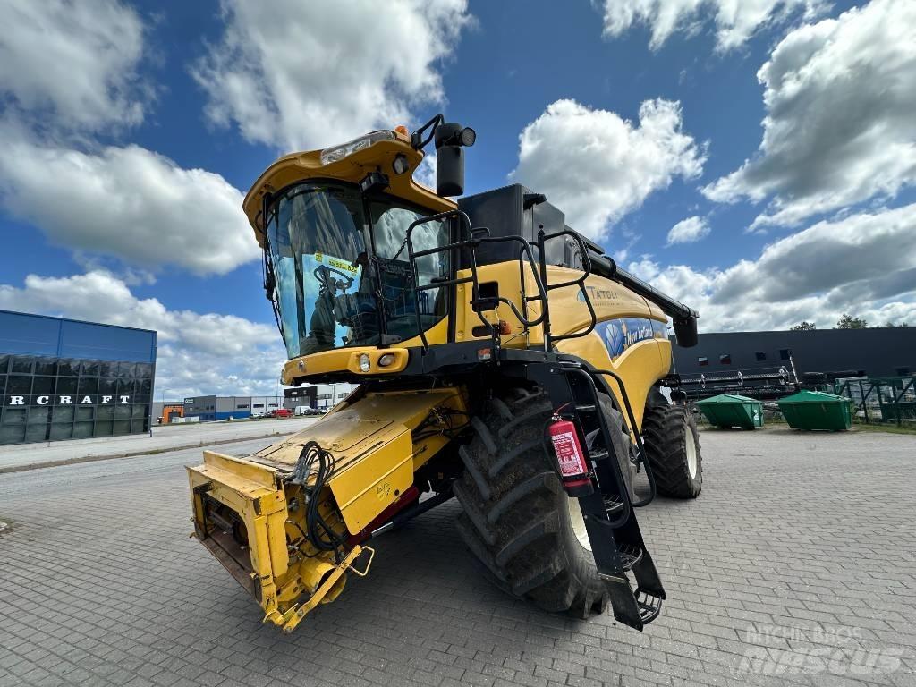 New Holland CX 8080 Combine de secerat
