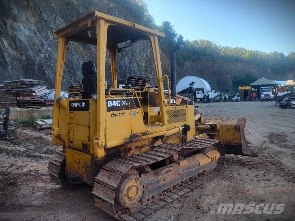 CAT D 4 C XL HST Buldozere pe senile