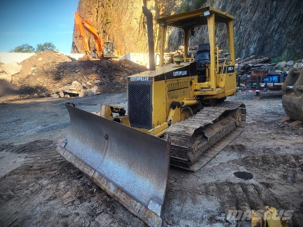 CAT D 4 C XL HST Buldozere pe senile
