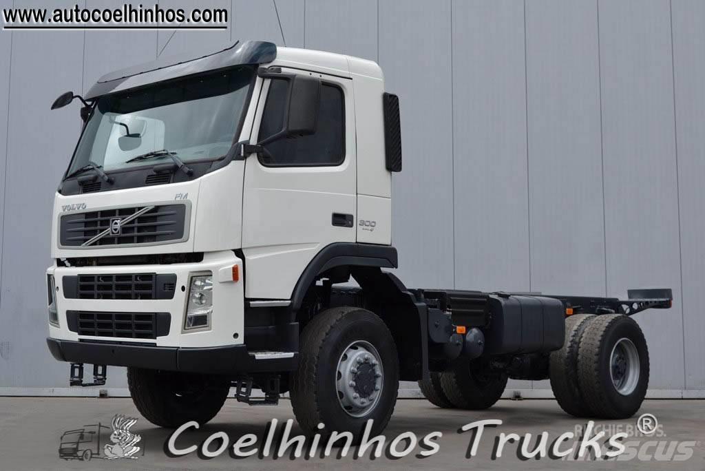 Volvo Fm 300  4x4 Camion cabina sasiu