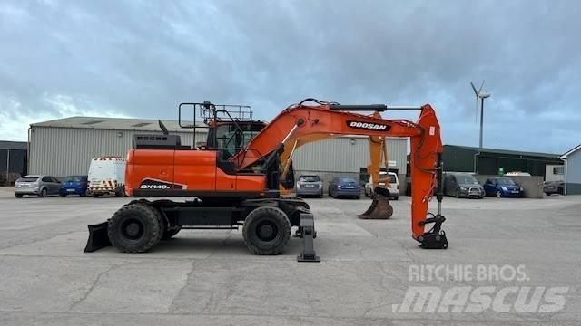 Doosan DX140W-5 Excavatoare cu roti