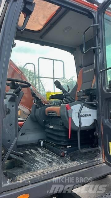 Doosan DX140W-5 Excavatoare cu roti
