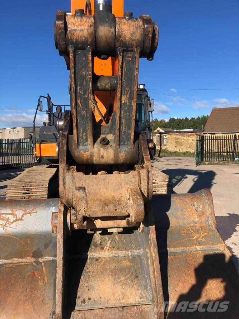 Doosan DX 300 LC Excavatoare pe șenile

