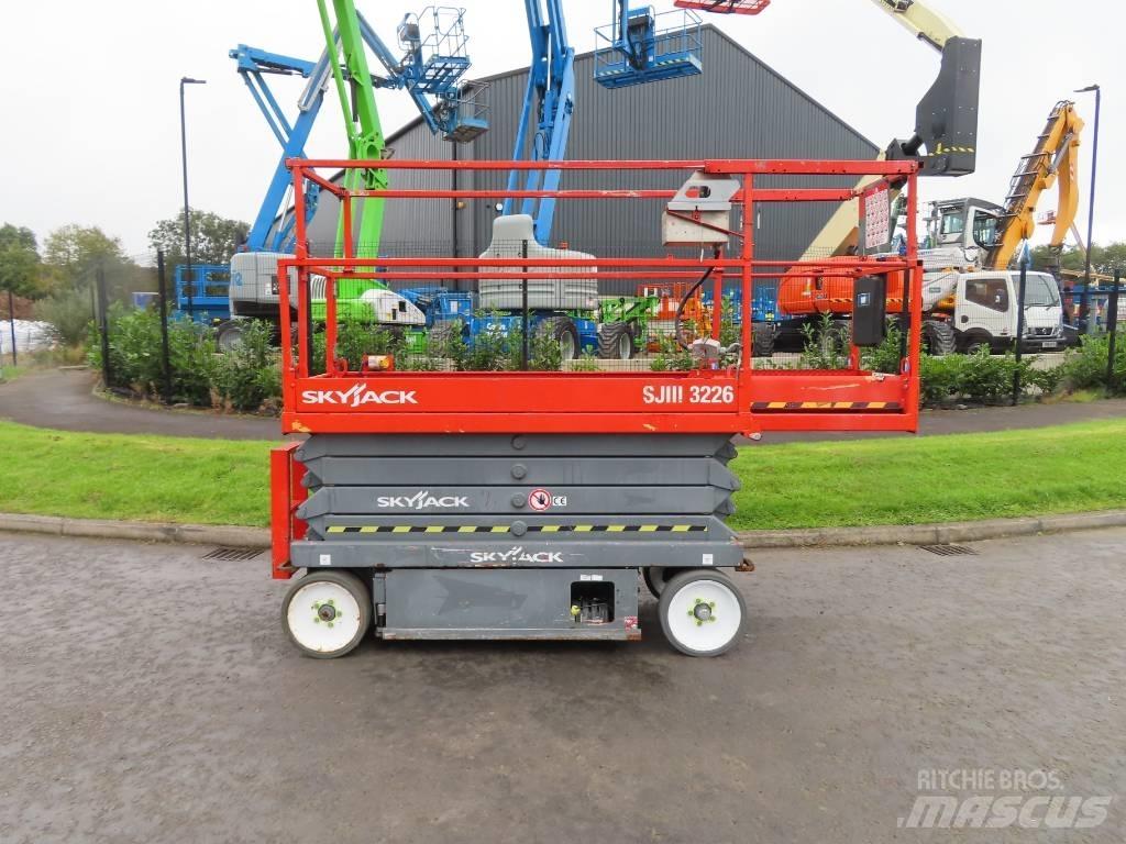 SkyJack SJ III 3226 Platforme foarfeca