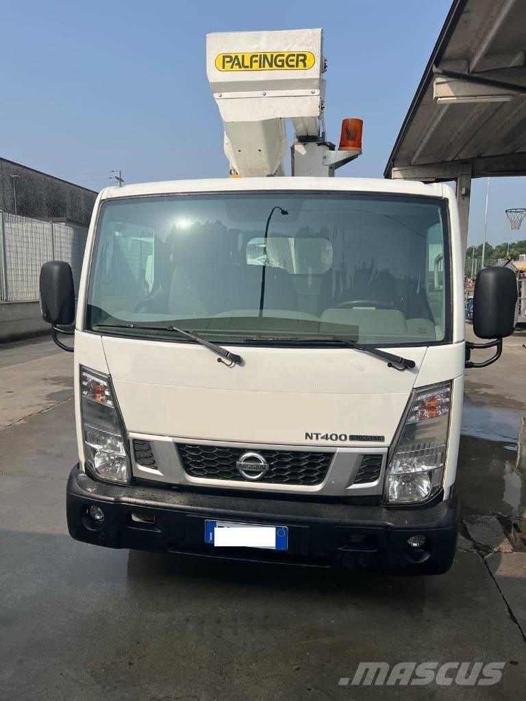 Palfinger P 200 A Platforme aeriene montate pe camion