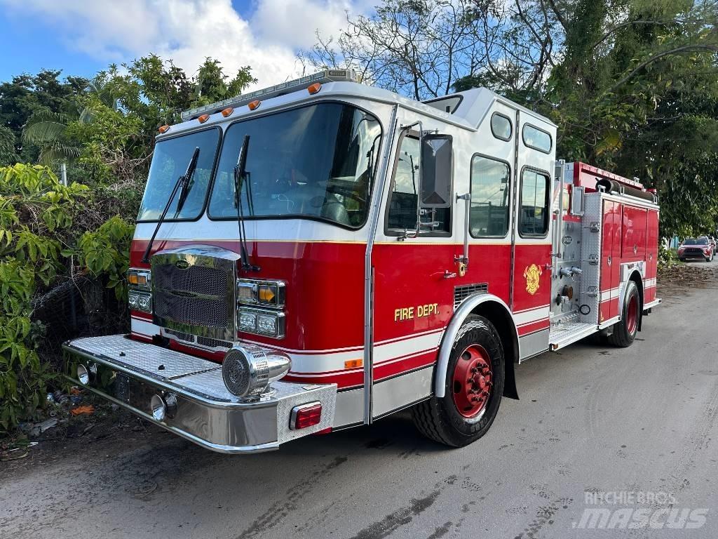 E-one Typhoon Camion de pompier