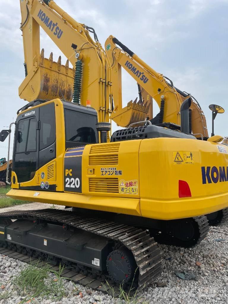 Komatsu PC 220 Excavatoare pe șenile

