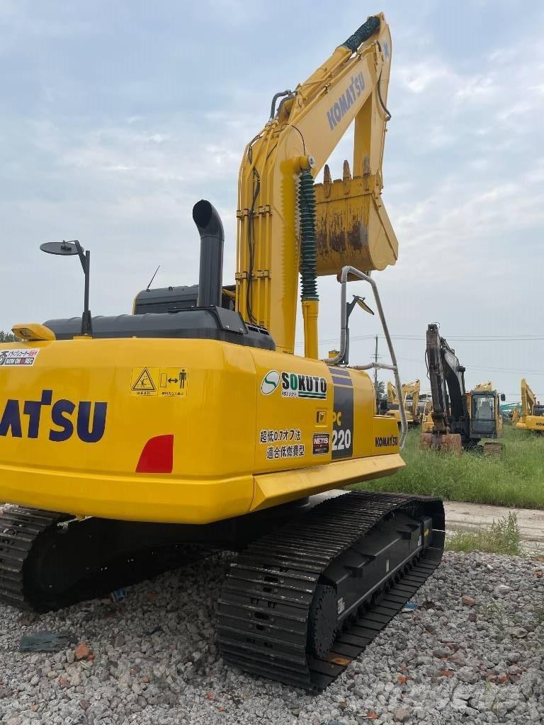 Komatsu PC 220 Excavatoare pe șenile
