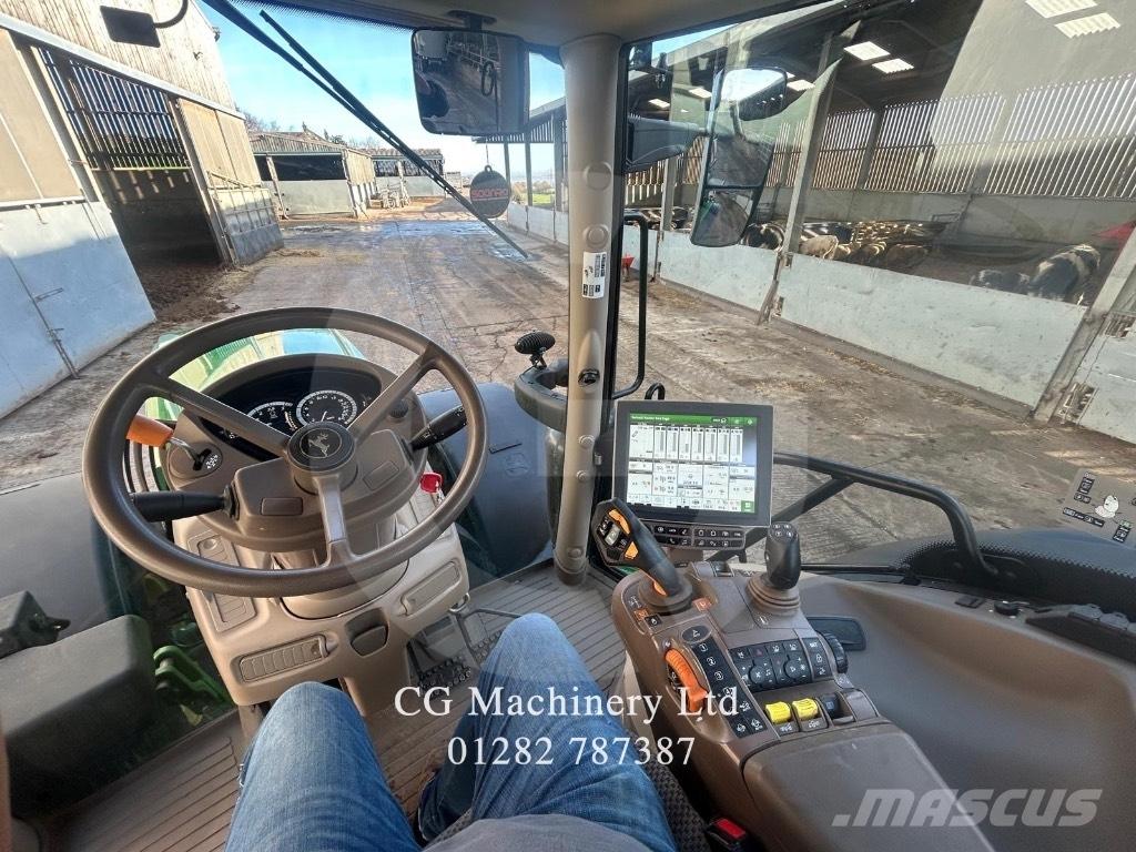 John Deere 6215 R Tractoare